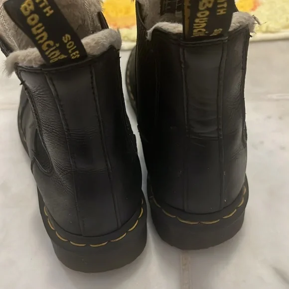 Dr. Martens faux fur Chelsea boots - Picture 3 of 10